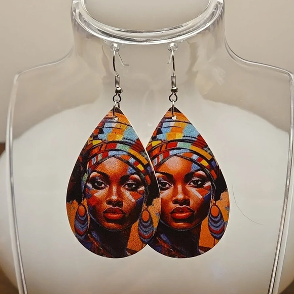 Boho/Tribal Set 2 pairs earrings, Wooden Treasure Chest and Satin Drawstring Bag - Picture 3 of 16